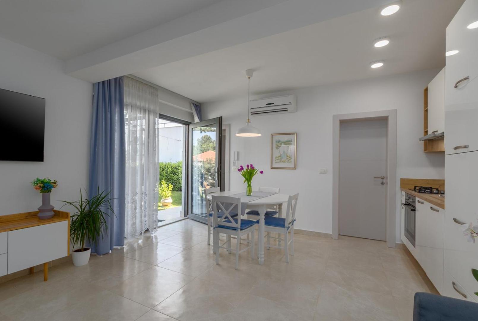 Riva Garden Exclusive Apartment Funtana Exterior photo
