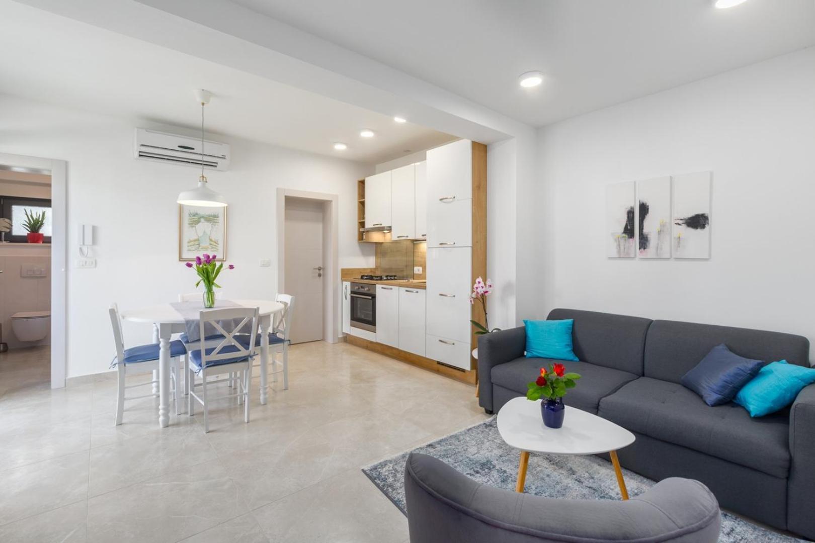 Riva Garden Exclusive Apartment Funtana Exterior photo