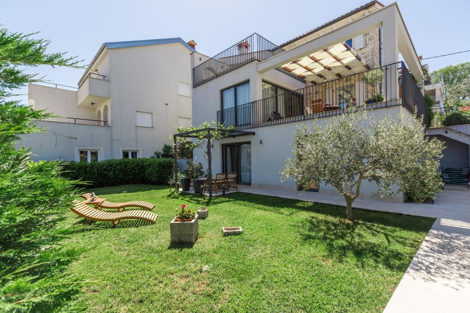 Riva Garden Exclusive Apartment Funtana Exterior photo
